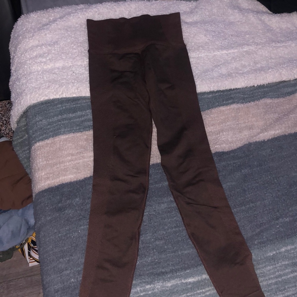brown athletic leggings-never worn